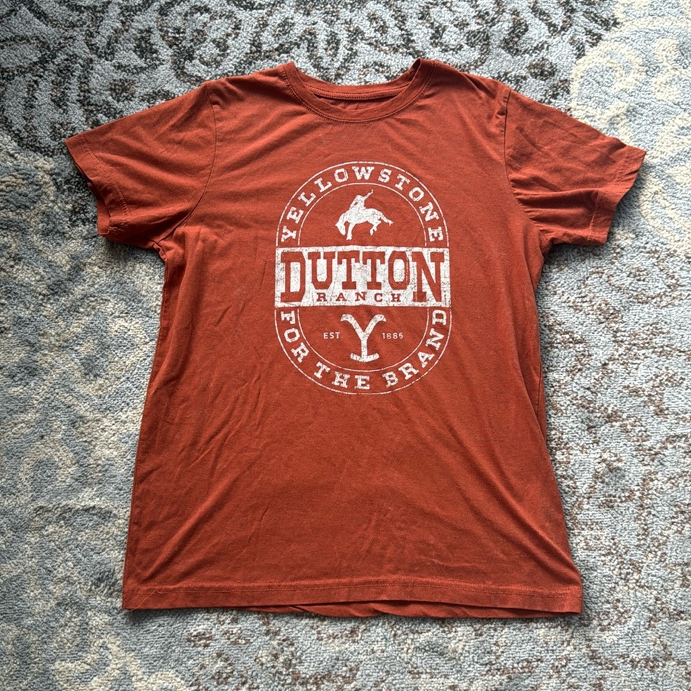 Yellowstone Dutton Ranch Short Sleeve Tee Burnt Orange Medium
